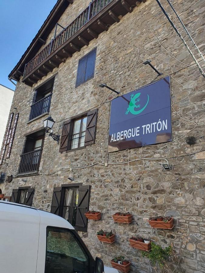 Albergue Triton - 比利亚努亚 外观 照片